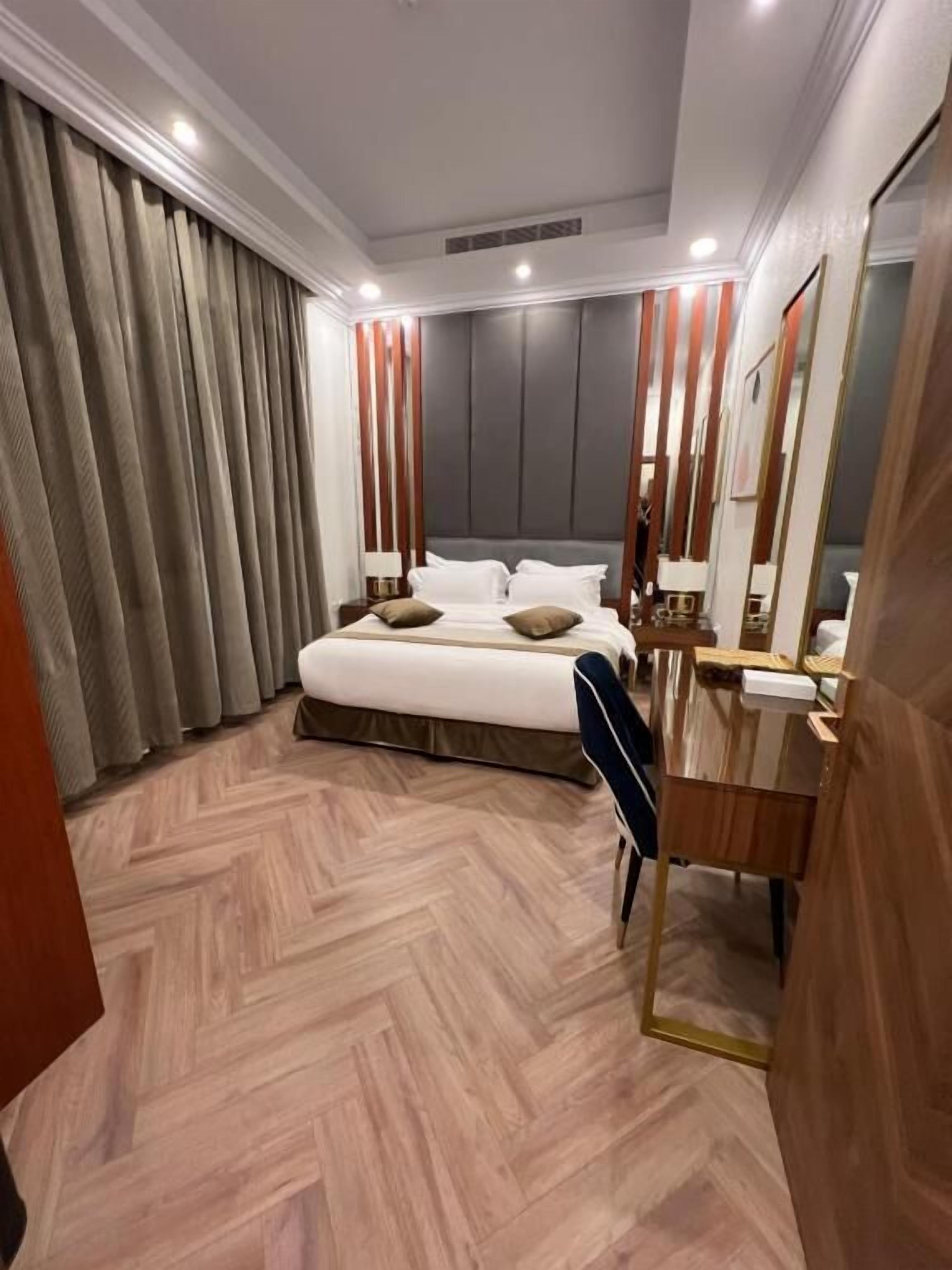 Cortinas opacas y sistema de insonorización