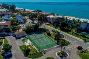 Condo, 1 King Bed with Sofa bed (Anna Maria Island Runaway Tropical Es) | Sports court