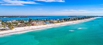 Anna Maria Island Runaway Tropical Escape