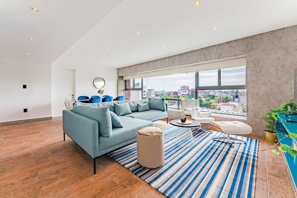 Televisor intel·ligent i oficines 