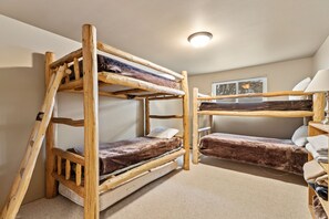 7 bedrooms, Internet, bed sheets