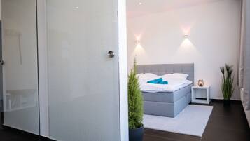 1 camera, Wi-Fi, lenzuola