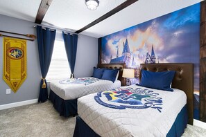 4 bedrooms, iron/ironing board, WiFi, bed sheets - Last Minute Disney Getaway! Private Pool & Themed Bedrooms. Book Now! #105259 (Orlando)