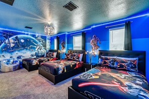 10 室のベッドルーム、アイロン / アイロン台、WiFi、ベッドシーツ