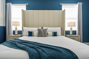 9 slaapkamers, een strijkplank/strijkijzer, wifi, beddengoed