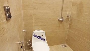 Dusche, Handtücher, Seife, Shampoo