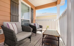 Property grounds - Spacious Home + Pool, Nearby Beach, Grill & Bikes (Inlet Beach)