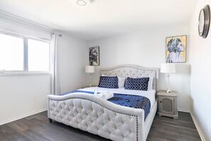 7 chambres, fer et planche à repasser, Wi-Fi, literie fournie