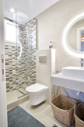 Apartment | Bathroom | Free toiletries, hair dryer - Asteria Apartments (Hersonissos)