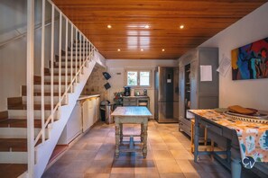 Interior - Magnifique Villa Provençale Avec Piscine et Jardin (pouzilhac)