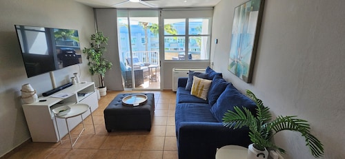 Amazing beachfront apartment on the beach