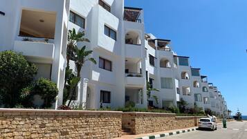 Apartment, 2 Bedrooms, Balcony, Garden View | Exterior