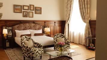 Suite Deluks (Chambon) | 1 kamar tidur, seprai premium, brankas, dan meja kerja