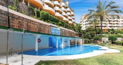 Duplex in Puerto Banus by Costarentals - Ref M40