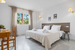 2 bedrooms, iron/ironing board, free WiFi, bed sheets - Reserva De Marbella apt by Costarentals - Ref M43 (Artola)
