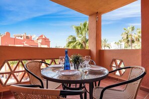 Outdoor dining - Reserva De Marbella apt by Costarentals - Ref M43 (Artola)