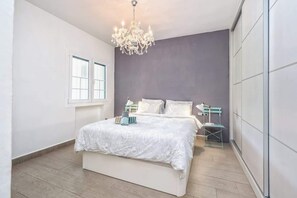 2 bedrooms, iron/ironing board, free WiFi, bed sheets - Amazing First Line Beach by Costarentals - M42 (Marbella)