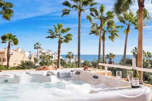 Outdoor spa tub - Penthouse with Jacuzzi by Costarentals - Ref 244 (Málaga)