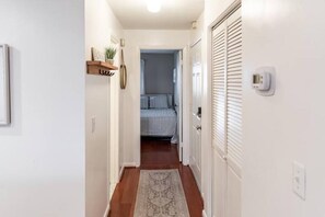 1 Schlafzimmer, Bügeleisen/Bügelbrett, Reisekinderbett, kostenloses WLAN