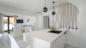 Dining - Villa Milagro 4Br with Sea View, Private Pool and true owner hospitality | Naxos Mikri Vigla Beach (Naxos)