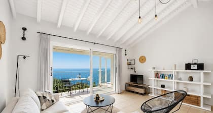 Villa Jasmine - One Bedroom Villa, Sleeps 2
