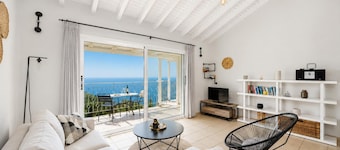 Villa Jasmine - One Bedroom Villa, Sleeps 2