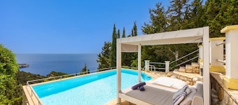 Villa Gardenia - One Bedroom Villa, Sleeps 2