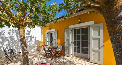 Agathi Cottage - One Bedroom Apartment, Sleeps 2