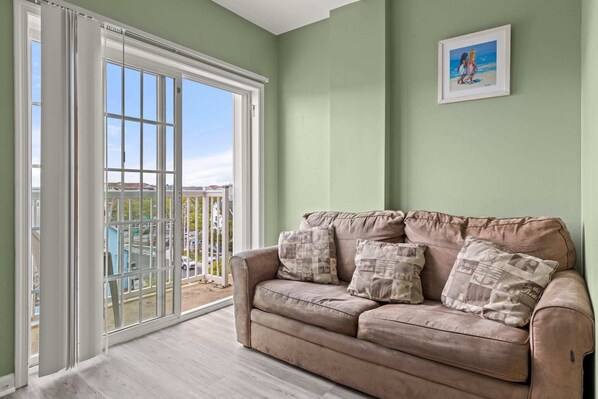 TV, offices - OCHG Beachview 4 Summ (Ocean City)