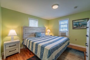 3 bedrooms, WiFi, bed sheets