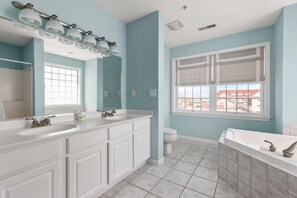 Een douche, handdoeken