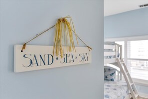 4 bedrooms, desk, iron/ironing board, WiFi - OCHG Oceanfront Villa 2 (Ocean City)