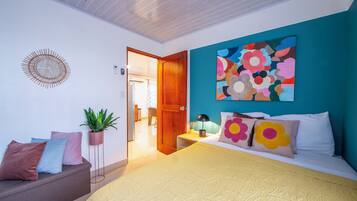 2 bedrooms, desk, iron/ironing board, free WiFi