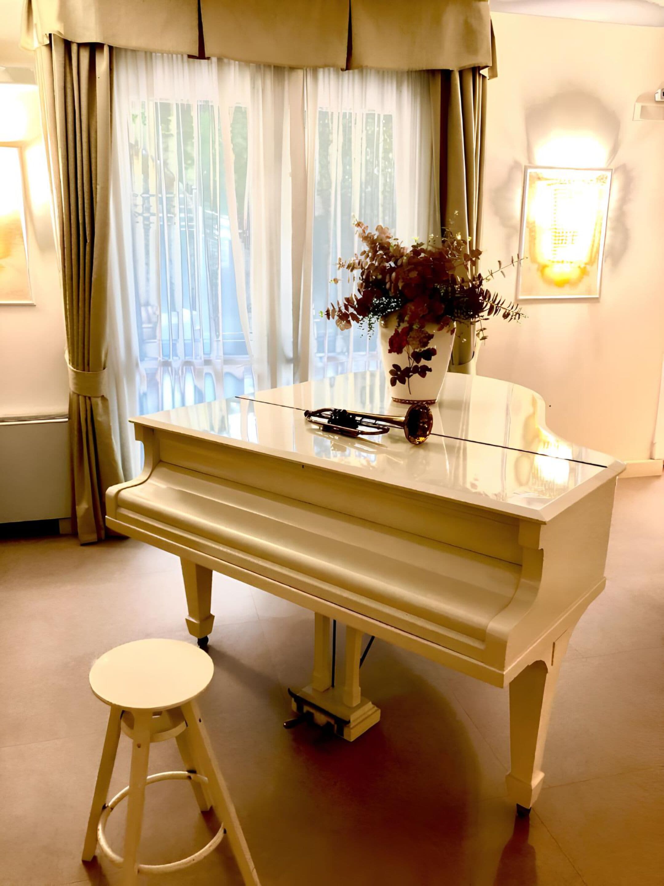 Coin salon dans le hall