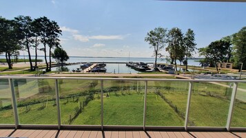 Deluxe Apartment, Lake View | Terrace/patio