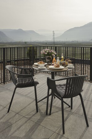 Panoramic Loft | 1 bedroom, in-room safe, soundproofing, free WiFi - Belia Lofts - ADULTS ONLY - Apartments (Appiano Sulla Strada del Vino)