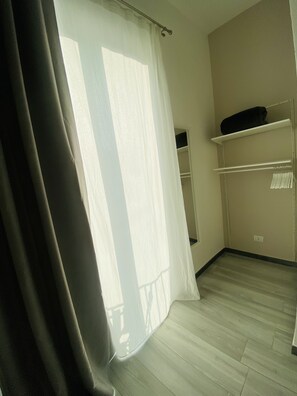Design Room | 1 bedroom, premium bedding, down duvets, memory-foam beds - A casa di Gemma  (Naples)