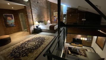 1 bedroom, in-room safe, desk, iron/ironing board