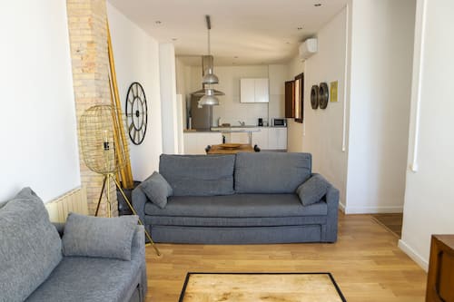 Classic Apartment | 3 bedrooms, free WiFi