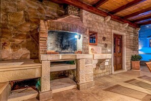 Terrace/patio - Villa Lilijana - Four Bedroom Villa, Sleeps 8 (Sumartin)