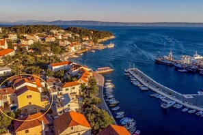 Marina - Villa Lilijana - Four Bedroom Villa, Sleeps 8 (Sumartin)