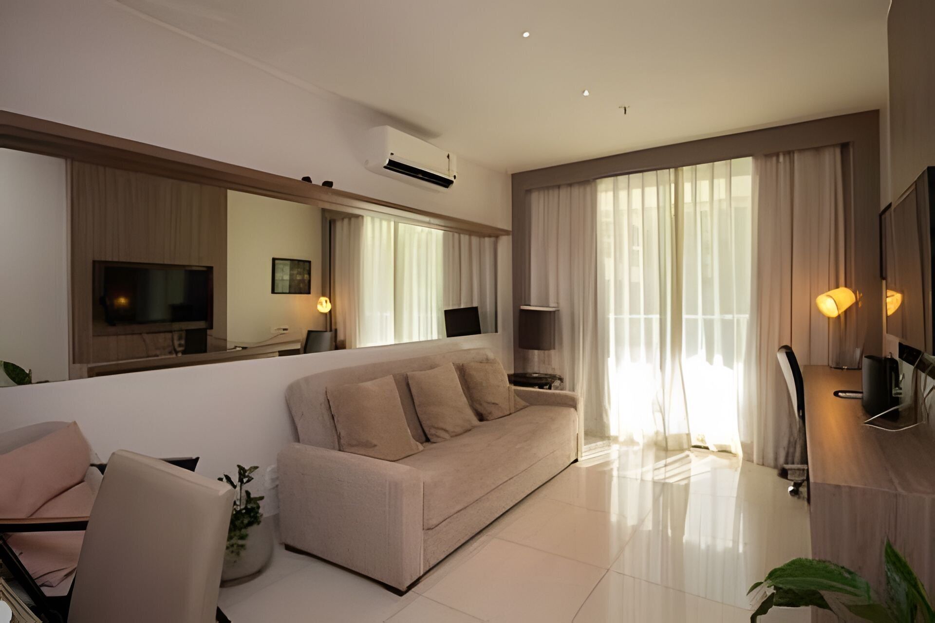 Basic Apartment | Living area