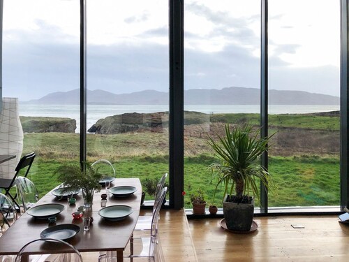 Tuath na Mara - Three Bedroom Villa, Sleeps 9