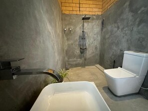 Villa, 3 Schlafzimmer, barrierefrei, Raucher | Badezimmer