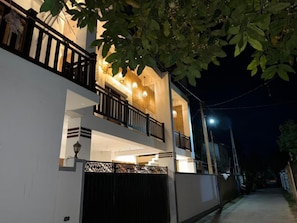 Villa, 3 soverom, tilgjengelighetstilpasset, røyk | Eksteriør