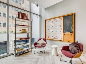 Interior - Downtown Chicago Luxury Apartment (Chicago)