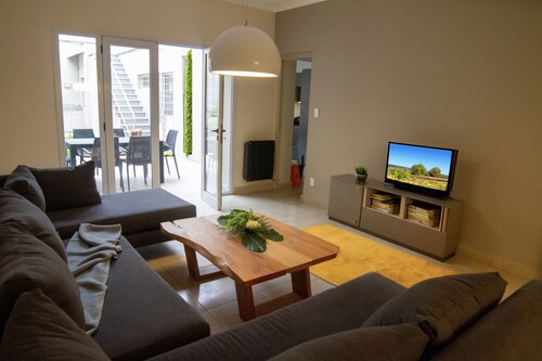 Spacious high end house in a perfect central location