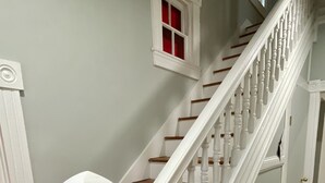 Interior - Beautiful Home in Historic Waterfront District, Walk to Downtown! (Cambridge)