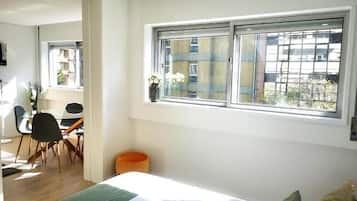 1 bedroom, in-room safe, desk, iron/ironing board