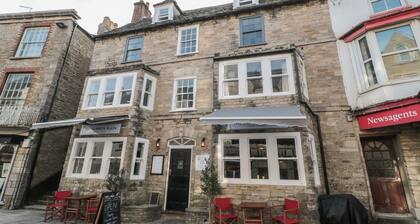 Purbeck Hotel Apartments - Flat 6